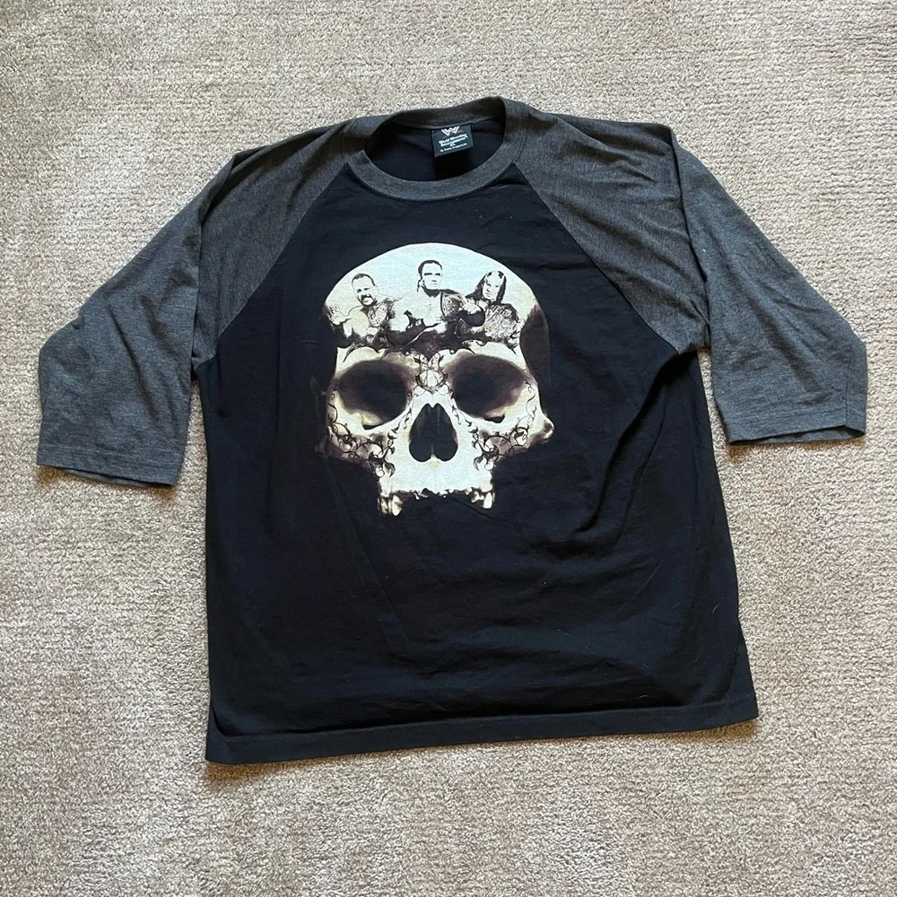 VTG ‘06 WWE Survivor Series Raglan Baseball Tee